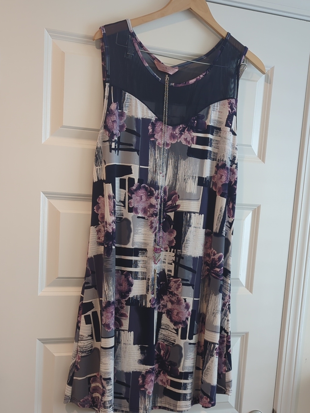 SJS Sleeveless Midi Dress in Purple, Black and Cream P2P 23 L38
